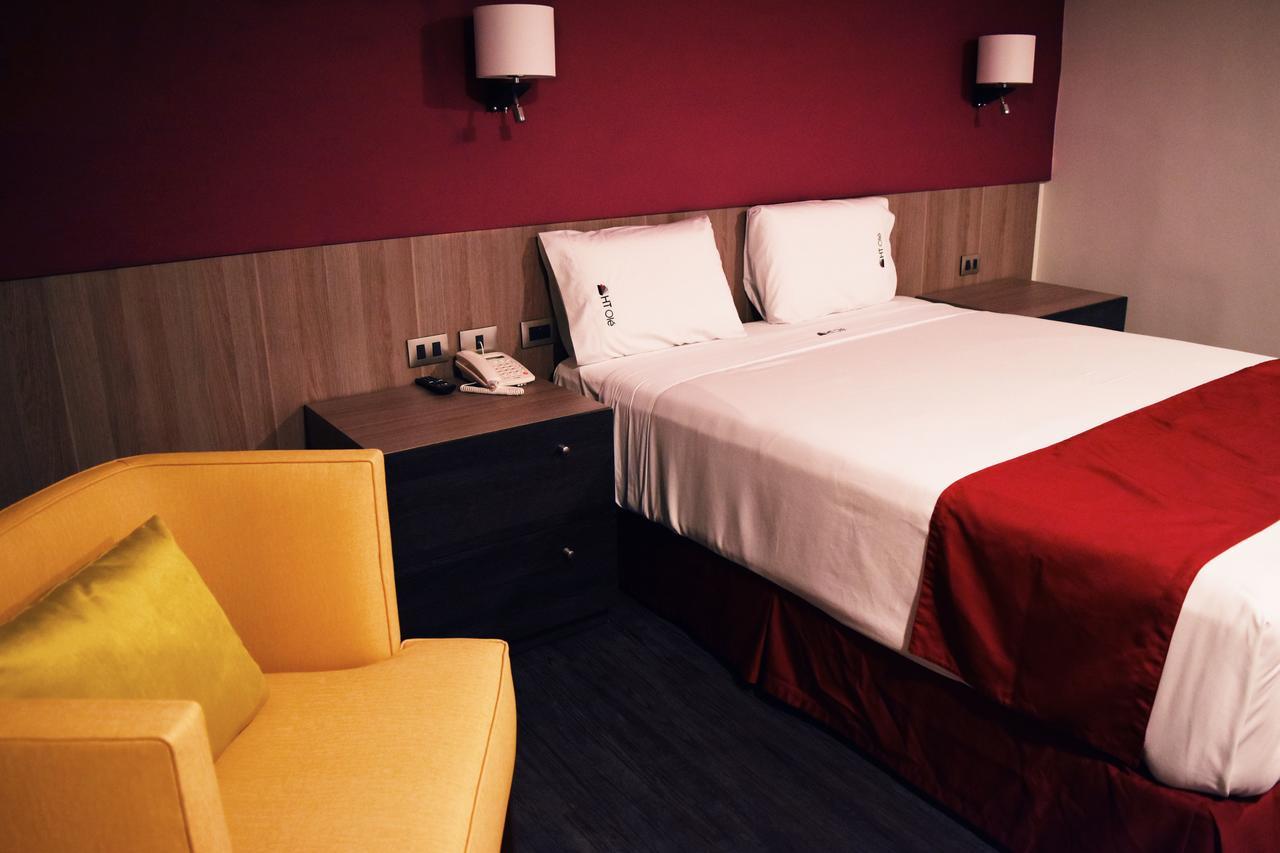 Hotel Ht Ole 提华纳 外观 照片