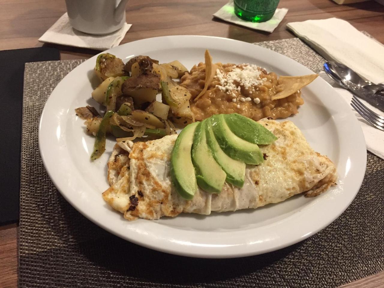 Hotel Ht Ole 提华纳 外观 照片
