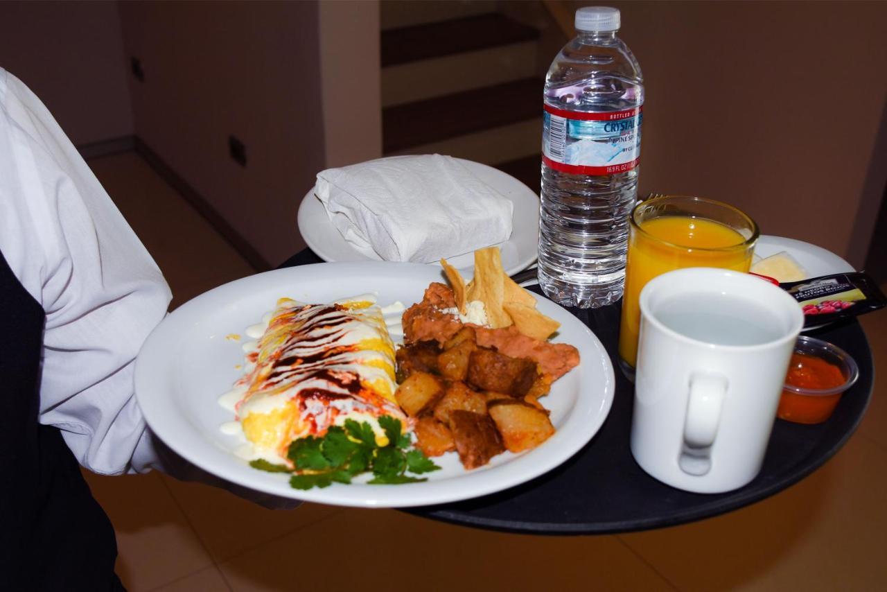 Hotel Ht Ole 提华纳 外观 照片